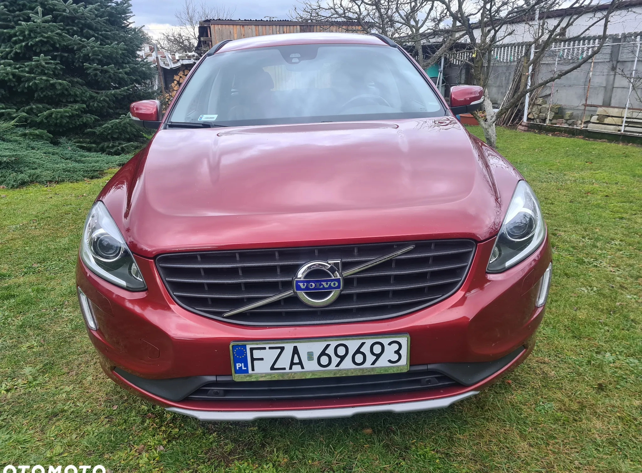 Volvo XC 60 cena 84000 przebieg: 128500, rok produkcji 2015 z Jasień małe 172